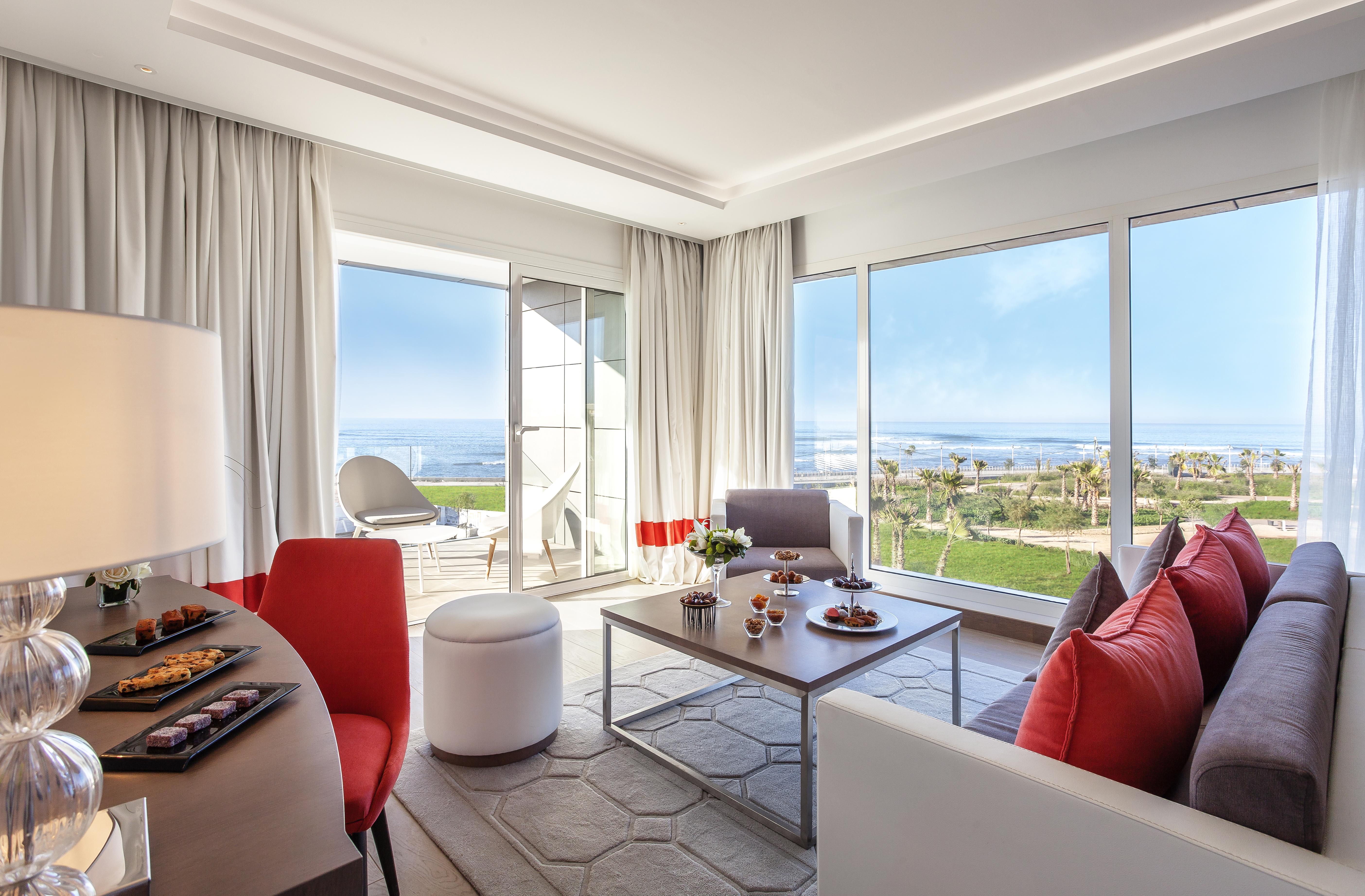 The View Bouznika Hotel Buitenkant foto Suite at the hotel